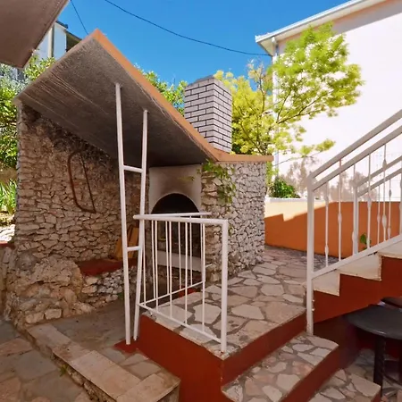 Appartement C W Balcony Shared Terrace & The Sea View