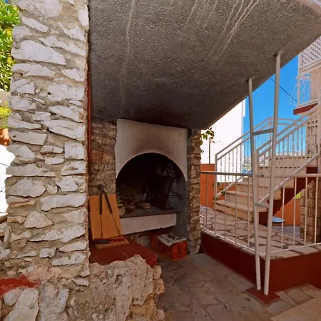 C W Balcony Shared Terrace & The Sea View Apartament