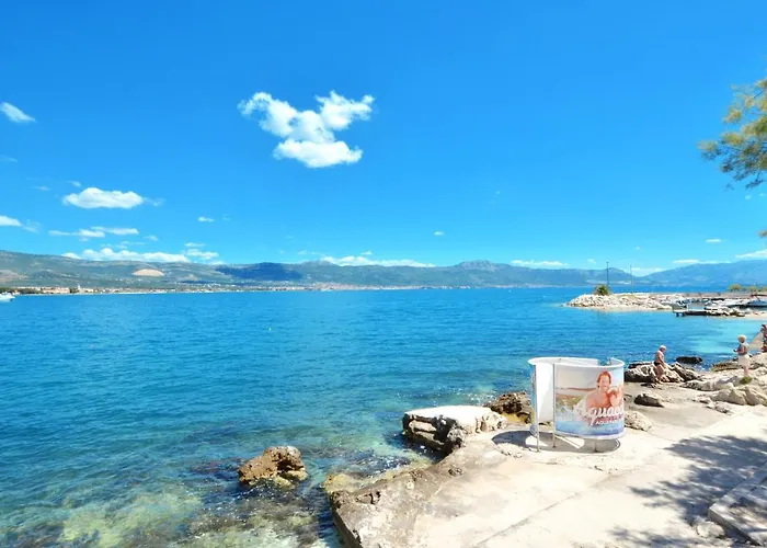Appartement C W Balcony Shared Terrace & The Sea View *