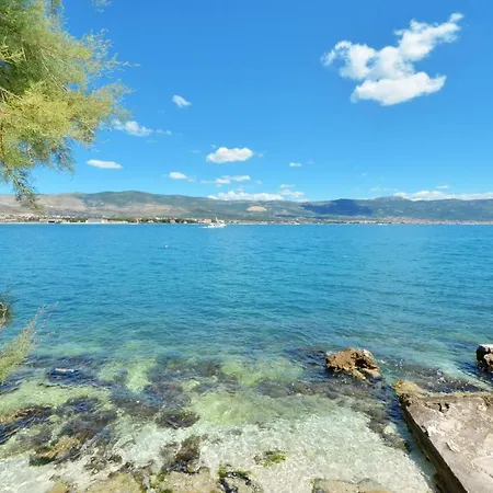 Apartman C W Balcony Shared Terrace & The Sea View