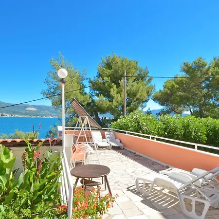 Apartman C W Balcony Shared Terrace & The Sea View Trogir