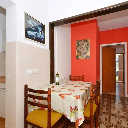 C W Balcony Shared Terrace & The Sea View