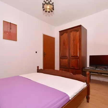 C W Balcony Shared Terrace & The Sea View Apartman