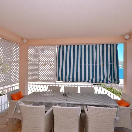 C W Balcony Shared Terrace & The Sea View * Trogir