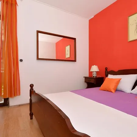 C W Balcony Shared Terrace & The Sea View Apartman