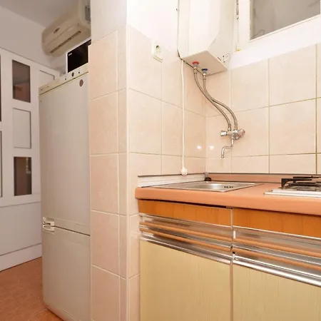 C W Balcony Shared Terrace & The Sea View *